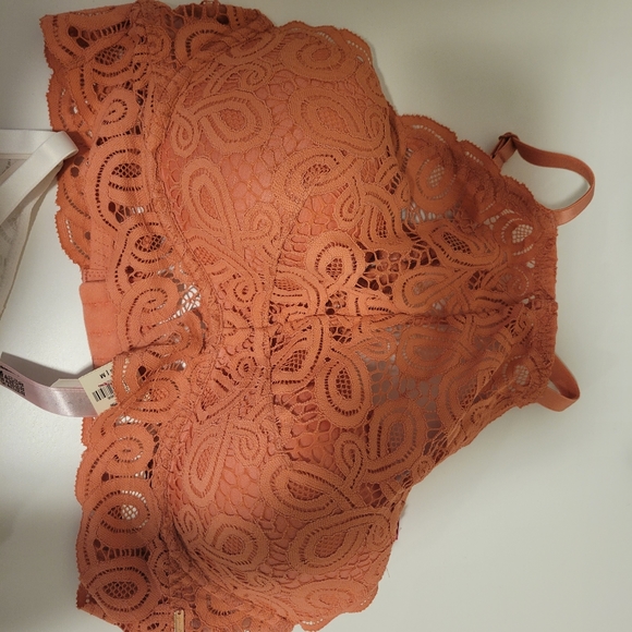 New Victoria's Secret Pink push up Bras  Medium - Picture 4 of 8